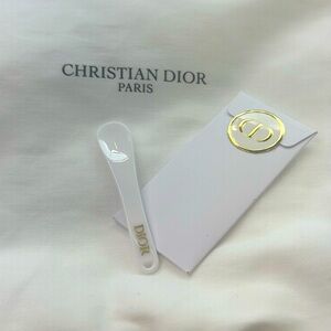 Dior Spoon Pendant - Dior Prestige - Applicator - Brand New - White Cera…